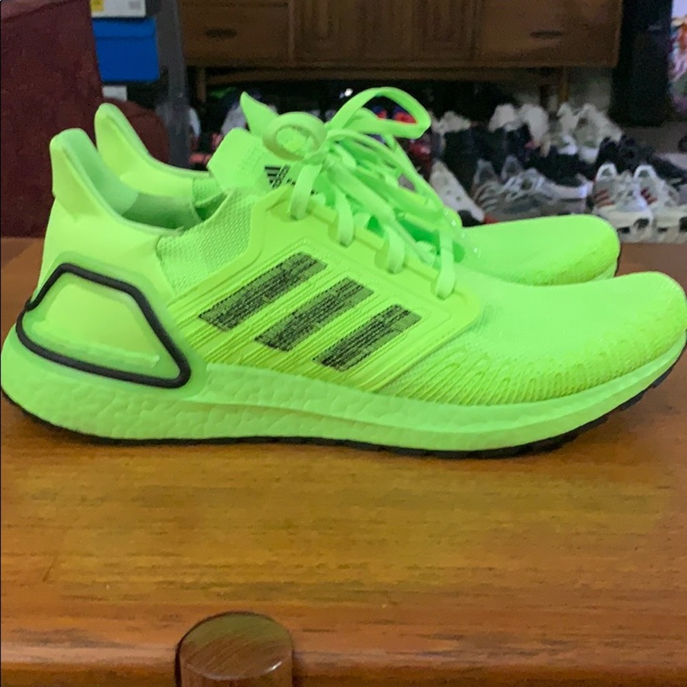 UltraBoost 20